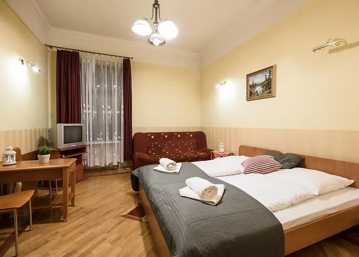 Golden Lion Guest Rooms Szewska 19
