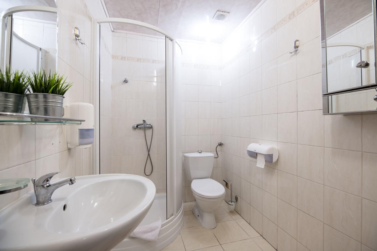 Golden Lion Guest Szewska 19 Апарт-готель 3*