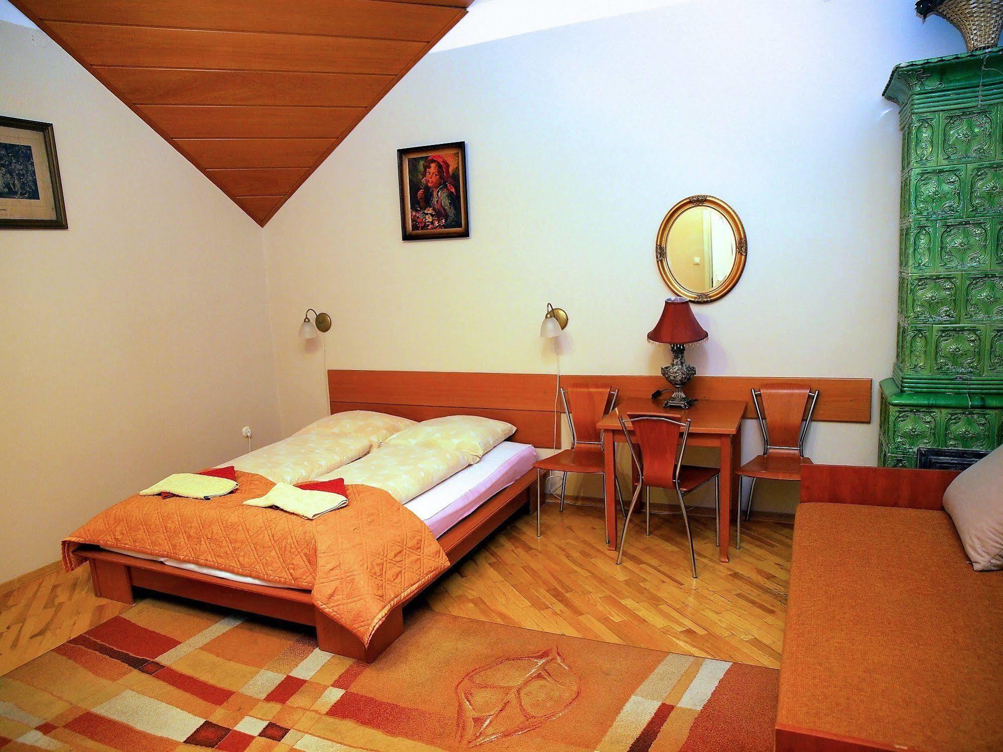 Golden Lion Guest Szewska 19 Апарт-готель