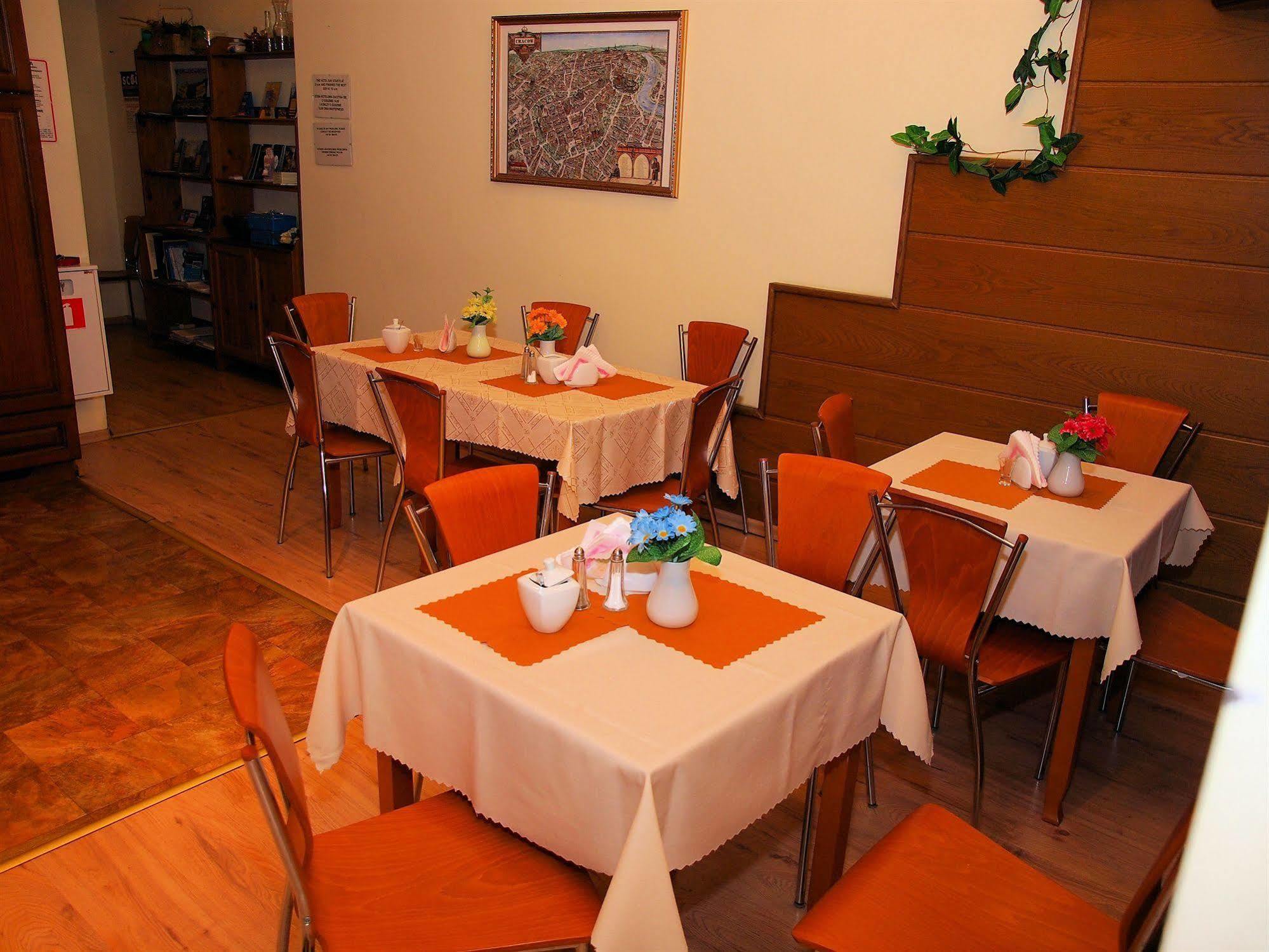 Golden Lion Guest Szewska 19 Апарт-готель 3*